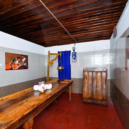 The Royal Heritage Hotel And Ayurvedic Center Thiruvananthapuram Bagian luar foto