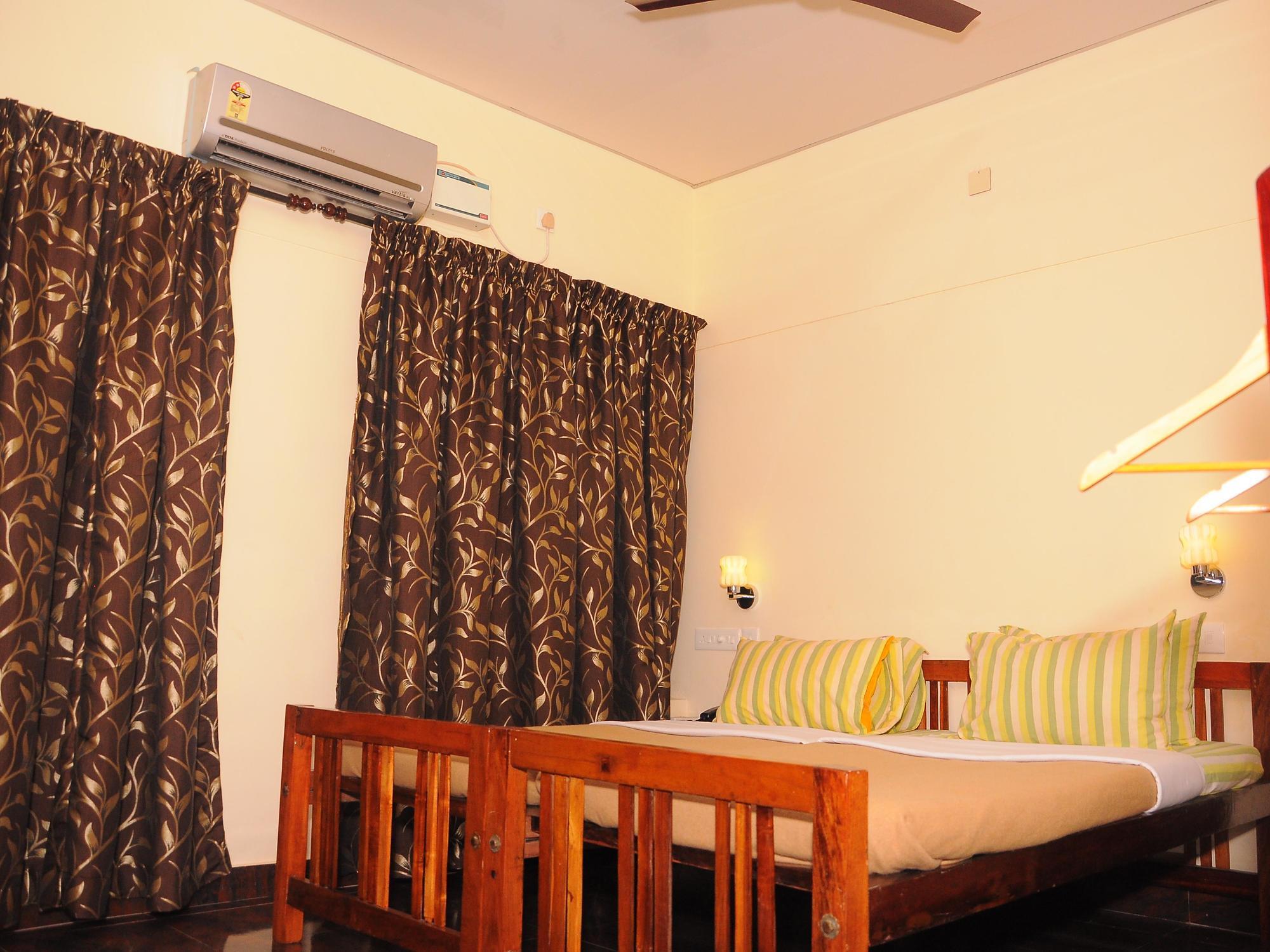 The Royal Heritage Hotel And Ayurvedic Center Thiruvananthapuram Bagian luar foto